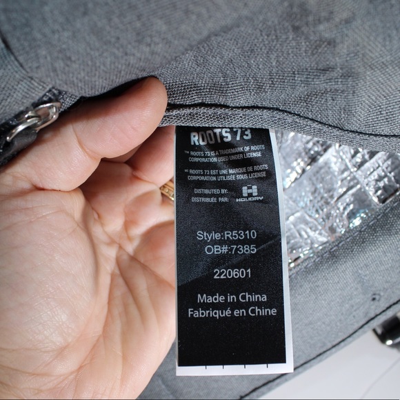 ROOTS 73 Insulated Lunch Bag Grey Gray Black Details Snap Closure - Picture 5 of 8